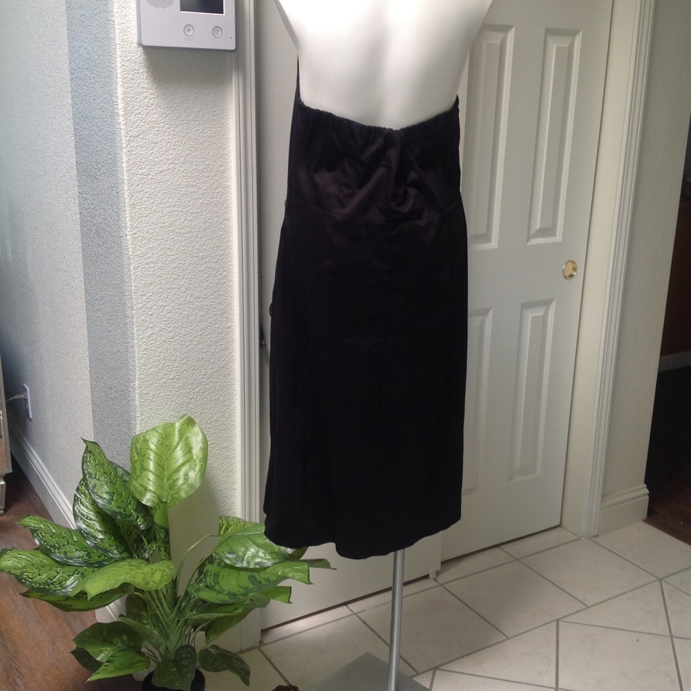 Black Backout - Picture 2 of 2